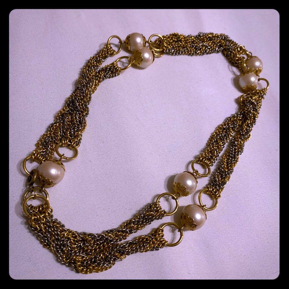 4/$25 - Mixed metal pearl necklace